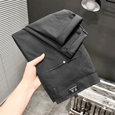深灰色