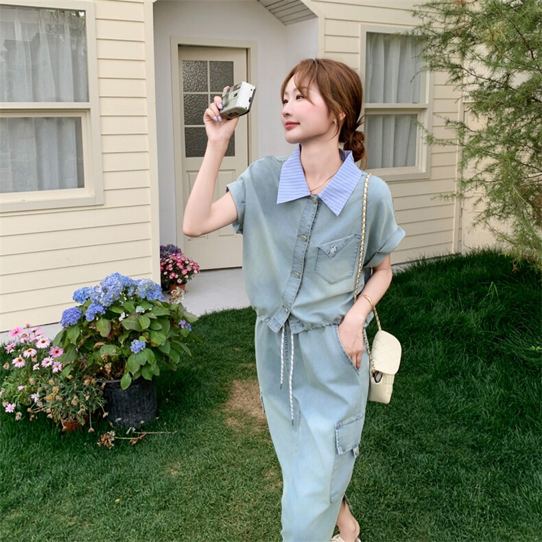 高级松弛感穿搭牛仔连衣裙女夏薄款2025巨好看工装衬衫长裙套装图片