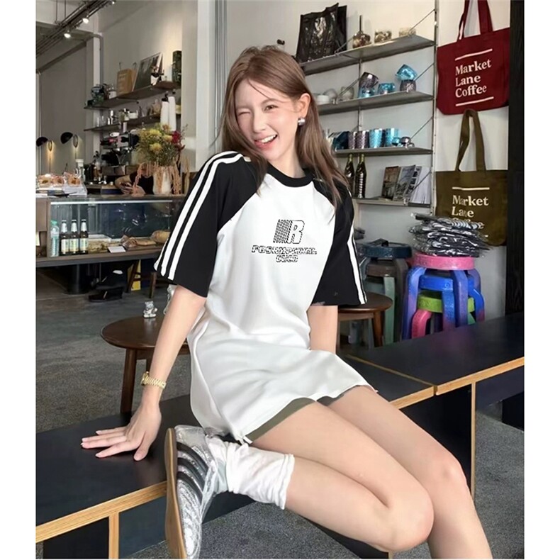 抖音得物品质二开240克宽松纯棉美式潮牌插肩三杠织带短袖T恤图片