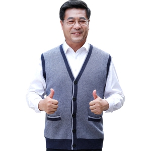 2024秋冬新款中老年男款V领开衫背心马甲图片
