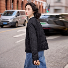 现货新款暗纹提花白鸭绒羽绒服女2025冬季短款冬装外套，女装羽绒服，梦懿尔