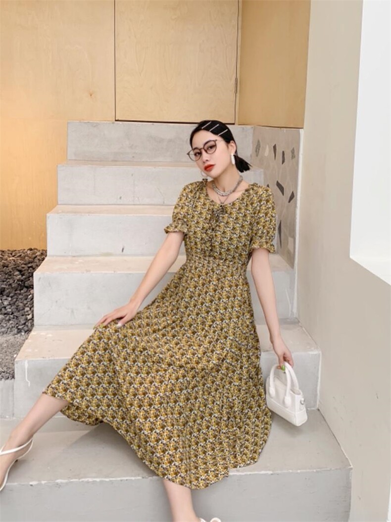 碎花连衣裙，女装连衣裙，芭丽名媛
