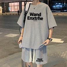 灰色