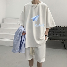 白色