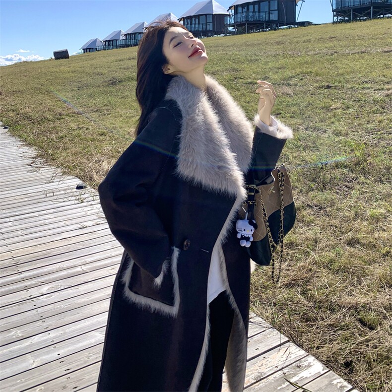 摩卡棕两面穿皮毛一体羊羔毛外套女冬季超好看高级感加厚毛绒大衣,女装短外套,2B183