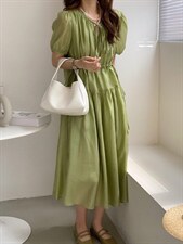 法式泡泡袖连衣裙夏季设计感小众温柔高级感初恋裙子，女装连衣裙，香丽迪1