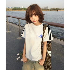 抖音得物高品质二开240克宽松纯棉美式潮牌三条杠织带短袖T恤图片