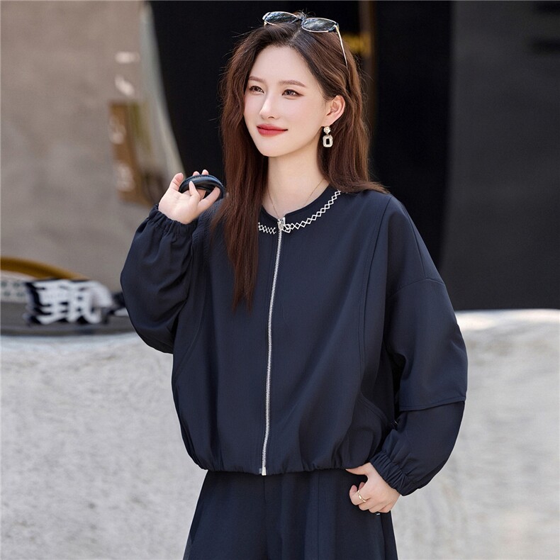 撞色刺绣圆领短外套女2025秋季新款小个子休闲百搭超好看夹克上衣,女装短外套,鑫鑫美