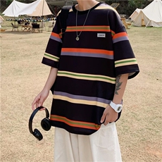 黑色