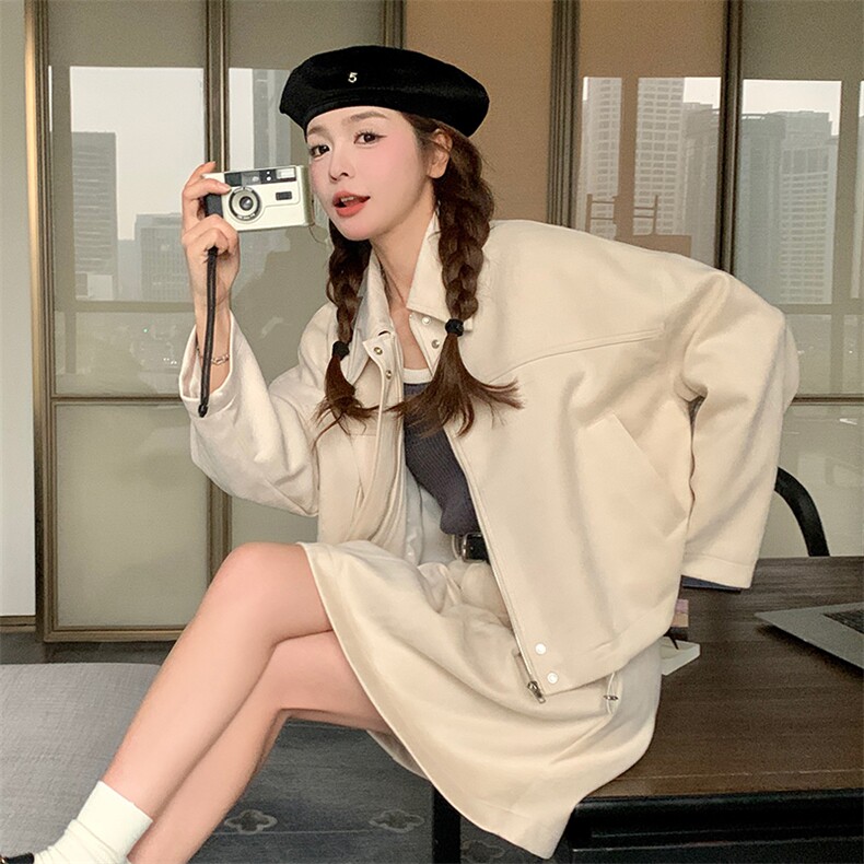米白色短款jk小西装外套女2025年秋装新款韩系学院风减龄短款西服，女装套装/套裙，浙宝276（原081）