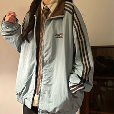 蓝色
