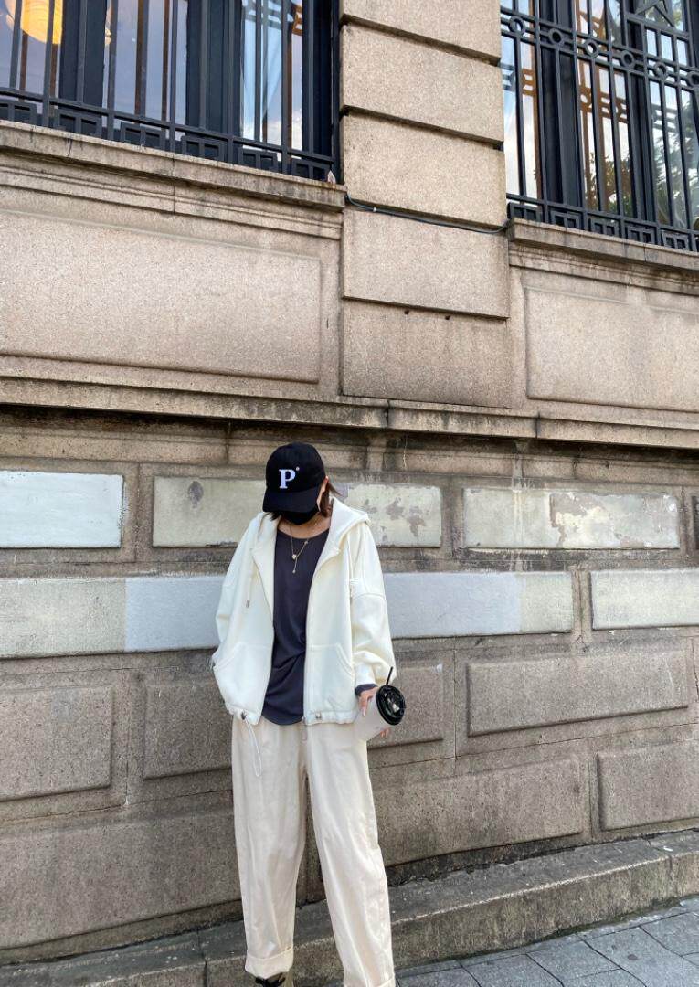 春装新款卫衣复合休闲外套，女装卫衣/绒衫，月光水岸