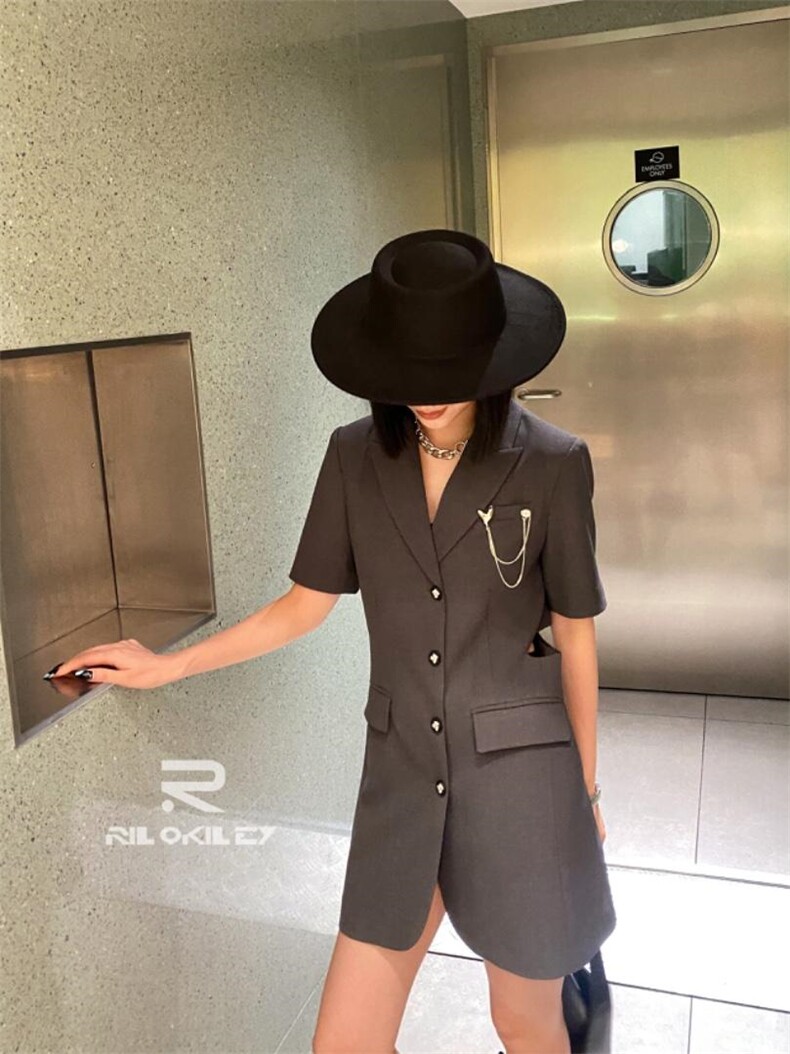 2022秋装新款西装裙，女装西装，雷洛奇丽