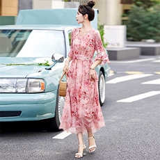 恋慕依尚夏季印花仙气海边度假气质连衣裙，女装连衣裙，恋慕依尚