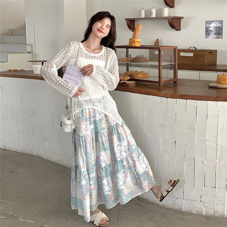 时尚镂空针织上衣女2025年夏季流行独特绝美碎花半身裙，女装连衣裙，维壹