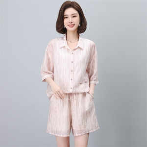 夏季冰丝套装女2024新款高端夏装妈妈天丝洋气时尚短裤两件套图片