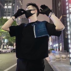 黑色