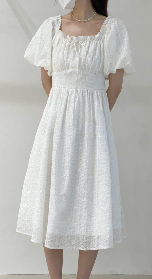泡泡绣花连衣裙，女装连衣裙，Must Bloom绽放