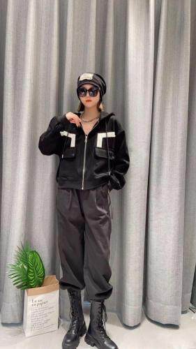 设计款后背刺绣卫衣外套，女装卫衣/绒衫，姚姚家