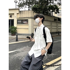 白色