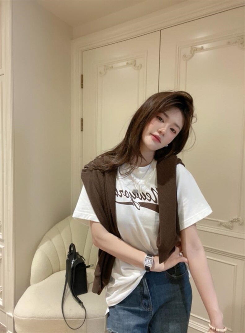 含羊毛两件套，其它，唇蔻