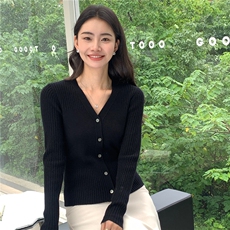 2025秋冬百搭时尚简约v领纽扣开衫针织衫，女装羊绒衫，玛卡隆羊绒