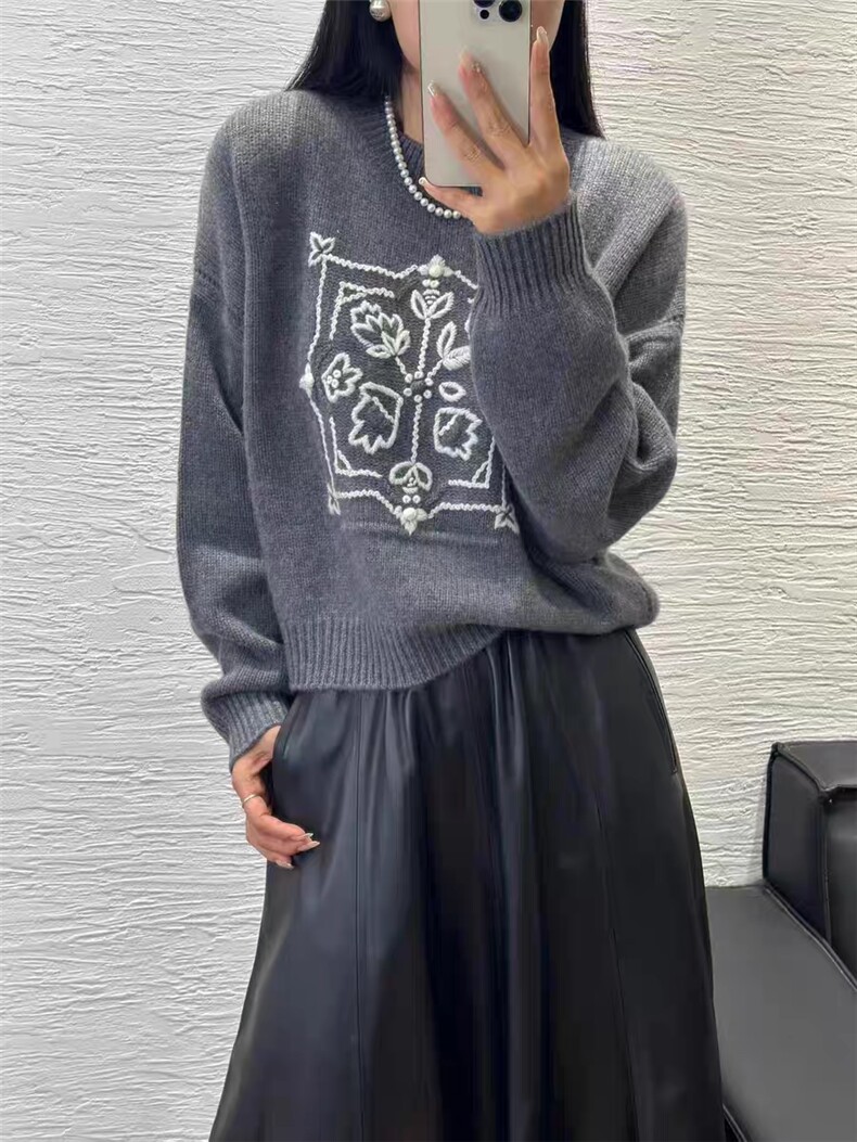 秋冬显瘦毛衣女宽松休闲打底针织圆领35%羊绒衫上衣,女装羊绒衫,更慕羊绒