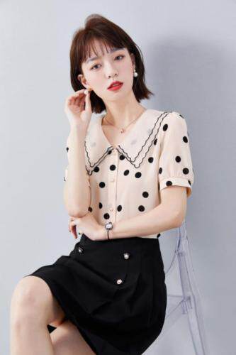 精品小衫，女装，流金丽影(1F)