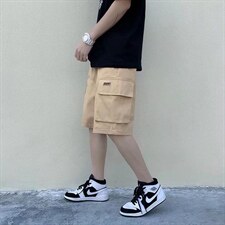 卡其色