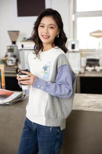 现货，风衣、卫衣、西装套等等，女装风衣，HTYX(6F)