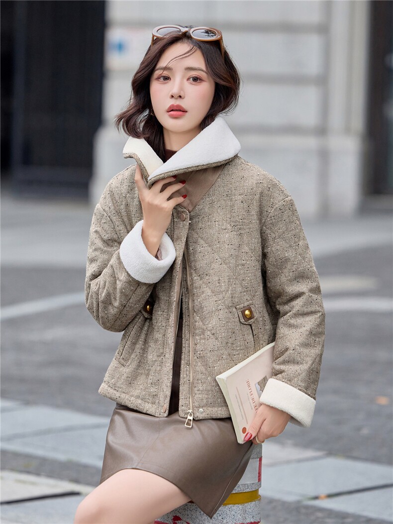 夹棉外套女2025秋秋冬新款小个子巨好看的羊羔毛大翻领轻薄小棉袄,女装棉衣/棉服,依路服饰