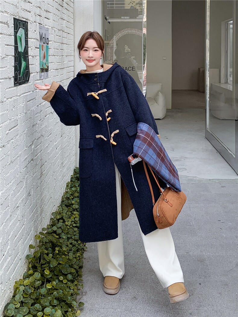 学院风藏青色牛角扣羊毛大衣女2025冬新款中长款连帽气质毛呢外套,女装毛呢外套,2B156