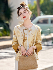 现货2025新款春装新中式G风盘扣提花复古洋气时尚显瘦短款外套女，女装短外套，伊仟回