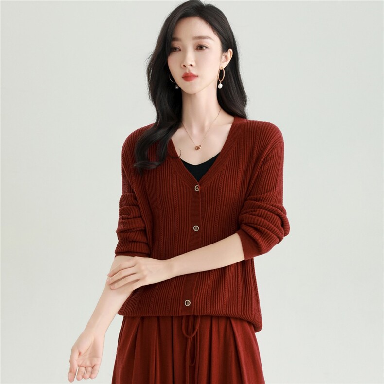 2025秋冬百搭时尚简约v领长袖针织衫，女装针织衫/毛衣，雅之冉羊绒
