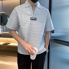 灰色