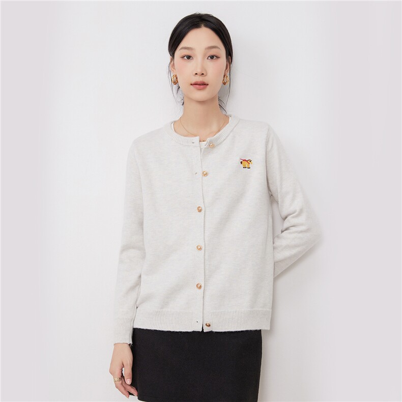 2025年秋季新款刺绣小马提花针织开衫时尚休闲通勤百搭，女装针织衫/毛衣，硕诚羊绒