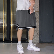 灰色