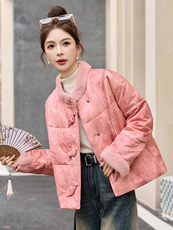新中式国风羽绒服女2025冬季新款独特超好看短款粉色毛领保暖外套，女装羽绒服，伊仟回