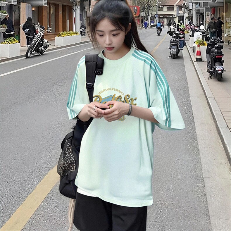 抖音得物品质二开240克宽松纯棉美式潮牌印花三条杠中性风短袖T恤,男装T恤,电商A486