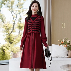 《现货新品》条纹针织灯芯绒两件套套裙，女装套装/套裙，魅丽静蓝
