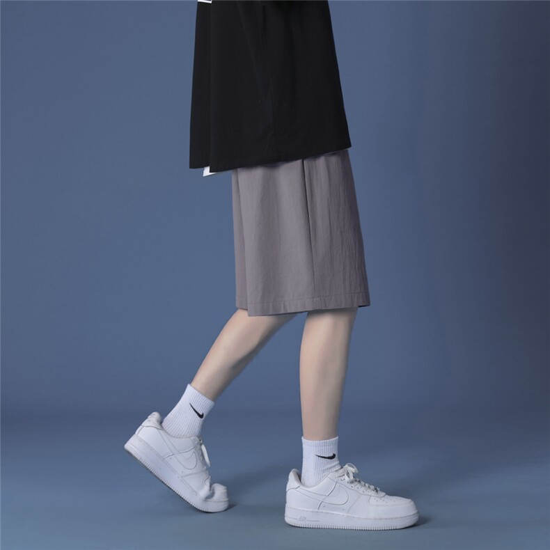 粉红色