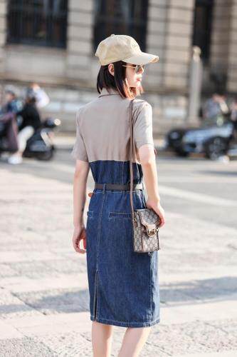 现货牛仔连衣裙，女装连衣裙，春语雨桐