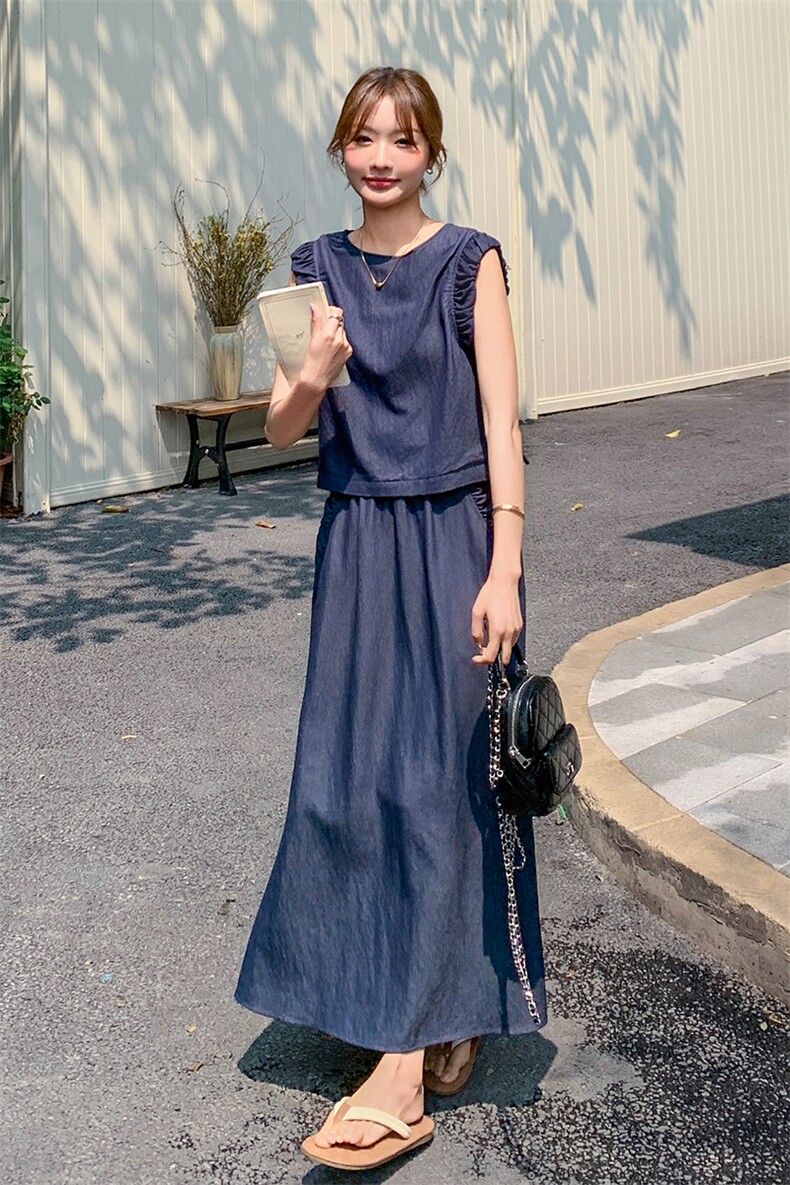 藏青色松弛感一整套穿搭女2025夏季新款休闲圆领背心半身裙两件套,女装套装/套裙,秋水欣儿