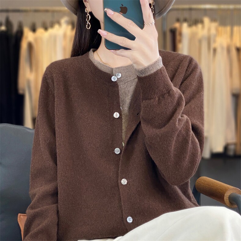 2025年秋季新款百搭女士宽松型圆领开衫,女装羊毛衫,春贝羊绒