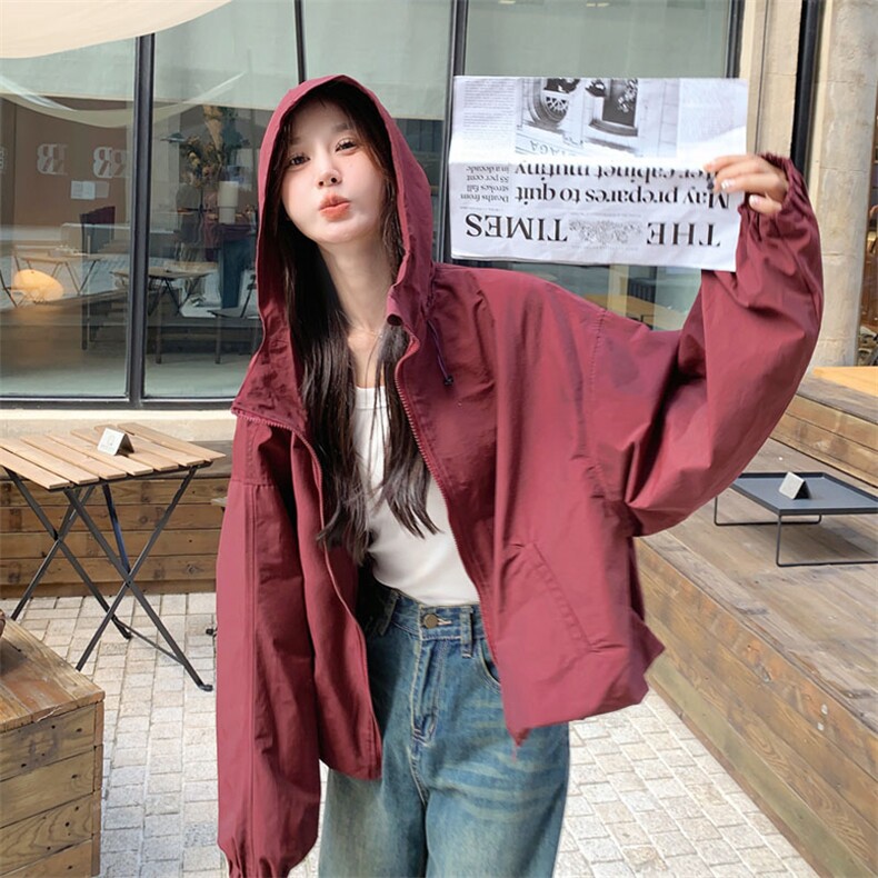 红连帽工装风衣短外套女春季新款时髦洋气炸街学院风冲锋衣,女装短外套,2D143