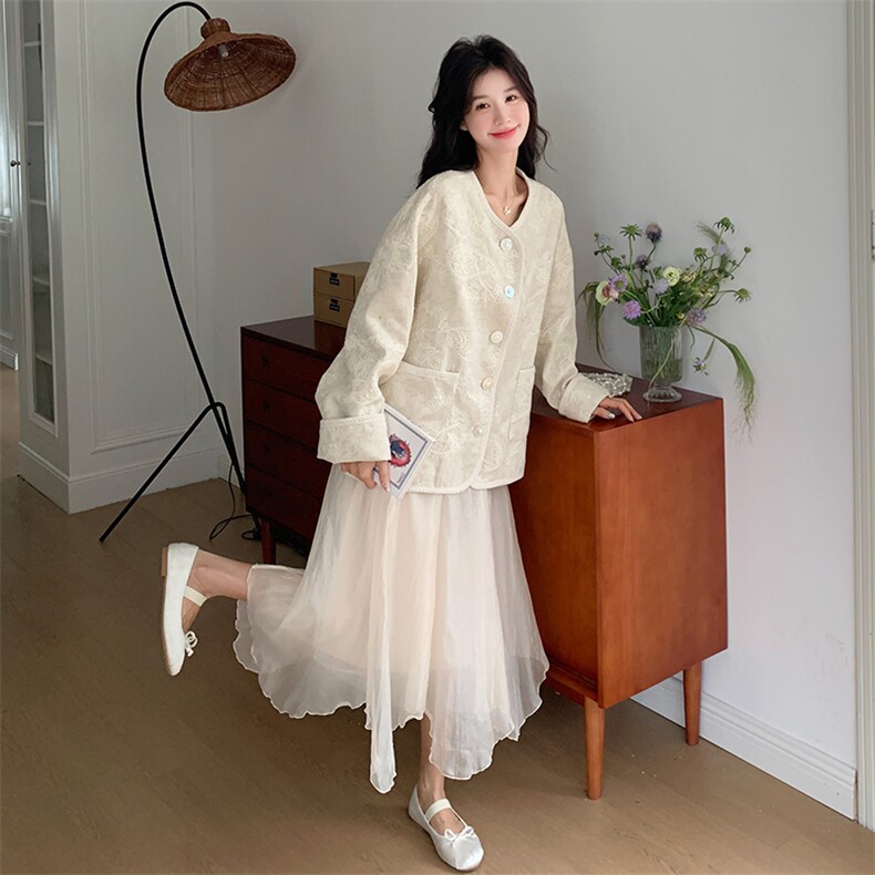 新中式国风杏色外套女春秋2025新款超火好看独特漂亮短款夹克上衣,女装短外套,2C198