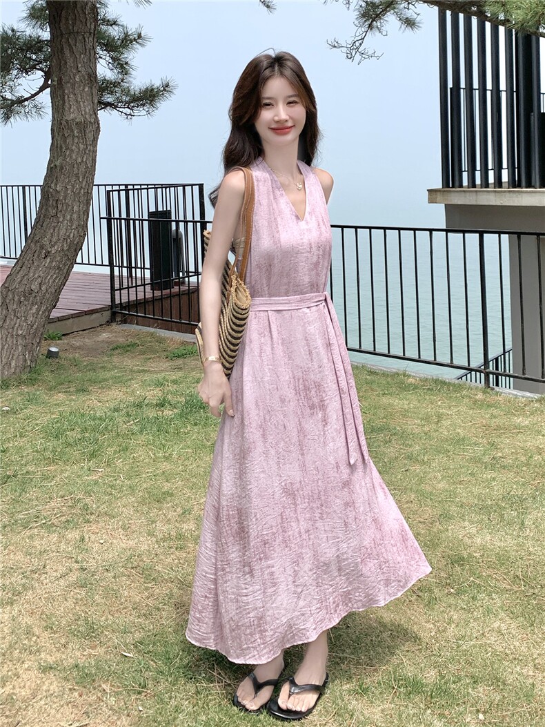 法式浪漫无袖碎花连衣裙女2025夏季新款氛围感度假风显瘦减龄长裙,女装连衣裙,琦鑫阁（原依鑫阁）