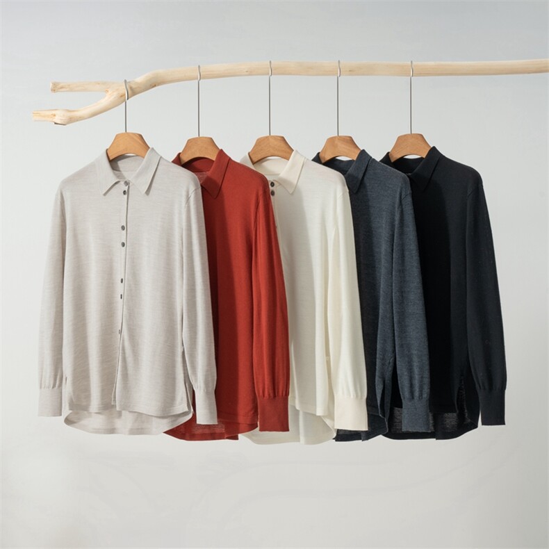 精纺100纯羊毛针织开衫女宽松POLO领长袖外搭2025秋季新款薄外套，女装衬衫，雪山红莲