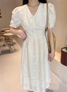 现货新款刺绣连衣裙，女装连衣裙，MI MI(1F)