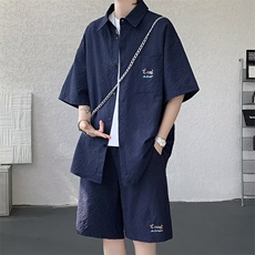 藏青色